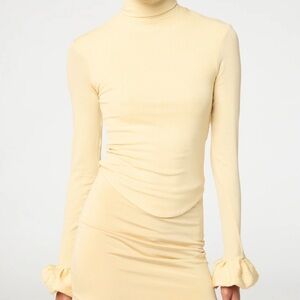 EUC Line by K Wyatt Top - Buttercream in Small